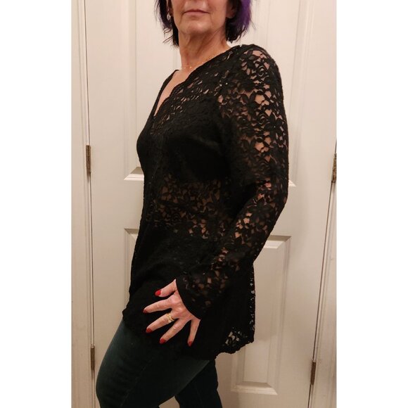 Elegant Black Lace Women's Top - Picture 4 of 12